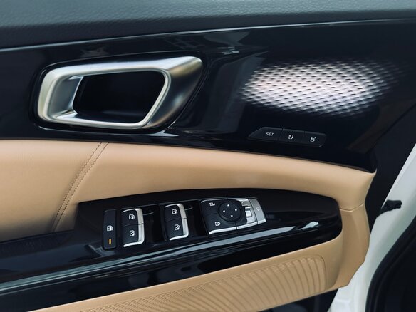 2020 Kia Carnival IV, белый, 4599000 рублей - вид 23