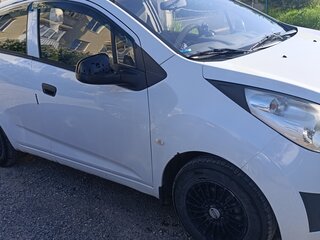 2016 Chevrolet Spark III, белый, 800000 рублей, вид 2