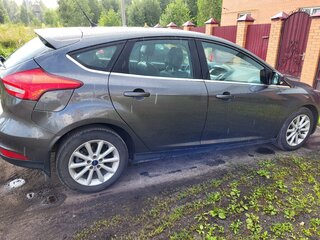 2015 Ford Focus III Рестайлинг, серый, 1165000 рублей, вид 2