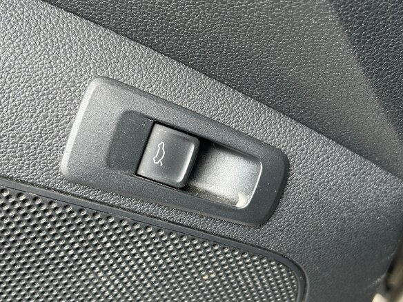 2021 Skoda Karoq DSG6 I, коричневый, 2815000 рублей - вид 19