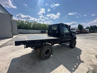 2009 Toyota Land Cruiser 79 70 Series Рестайлинг 1, чёрный, 8000000 рублей, вид 3