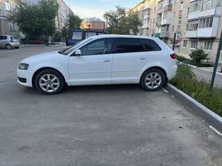 2012 Audi A3 II (8P) Рестайлинг 2, белый, 900000 рублей, вид 2