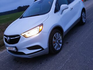 2018 Buick Encore I Рестайлинг, белый, 1395000 рублей, вид 2