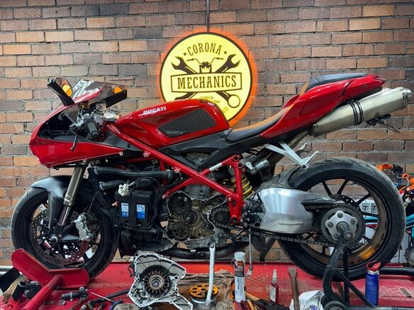 2009 Ducati 848, красный, 680000 рублей - вид 7