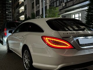 2013 Mercedes-Benz CLS 350 CDI II (C218), белый, 3000000 рублей, вид 4