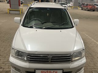 1997 Mitsubishi Chariot III, белый, 370000 рублей, вид 3