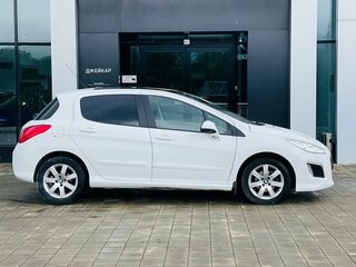 2011 Peugeot 308 I Рестайлинг, белый, 750000 рублей, вид 2