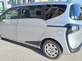 2020 Toyota Sienta II Рестайлинг, серебристый, 1695000 рублей - вид 4