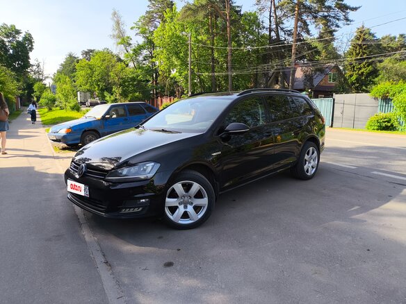 2015 Volkswagen Golf TGI BlueMotion VII, чёрный, 1680000 рублей - вид 2