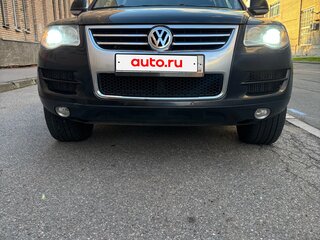 2008 Volkswagen Touareg I Рестайлинг, чёрный, 1350000 рублей, вид 1