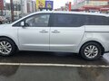 2019 Kia Carnival III, серебристый, 3000000 рублей - вид 4