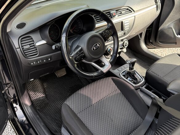 2019 Kia Rio IV, чёрный - вид 7