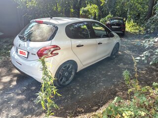 2013 Peugeot 208 I, белый, 550000 рублей, вид 4