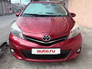 2012 Toyota Yaris III, красный, 1130000 рублей, вид 2