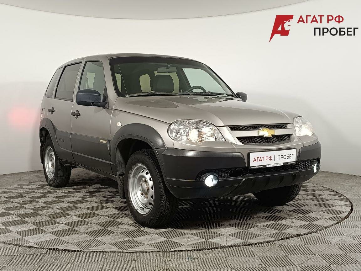 Открыть фотографии: Chevrolet Niva I Рестайлинг