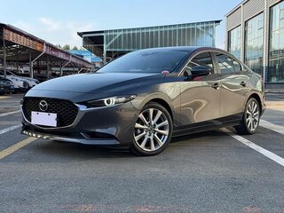 2022 Mazda 3 Axela IV (BP), серый, 1210000 рублей, вид 1