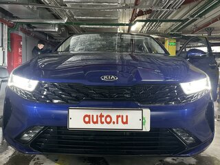 2020 Kia K5 III, синий, 3300000 рублей, вид 3