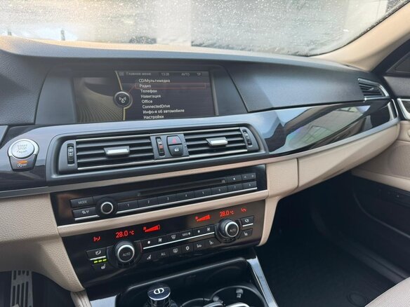 2011 BMW 5 серии 530d xDrive VI (F10/F11/F07), коричневый, 2100000 рублей - вид 18