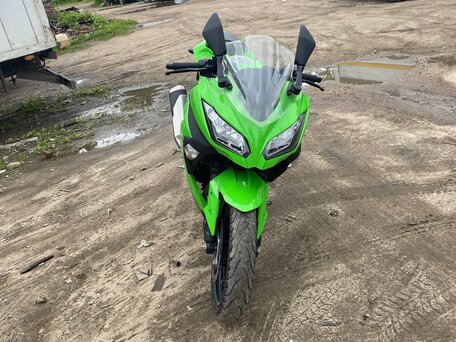 2015 Kawasaki Ninja 300, зелёный, 405000 рублей, вид 3
