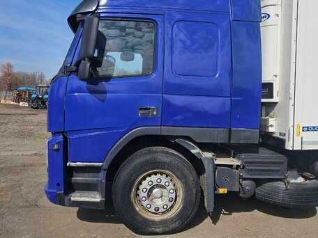 2012 Volvo FM, синий, 2650000 рублей, вид 2