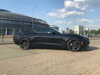 2020 Chevrolet Camaro VI Рестайлинг, чёрный, 3200000 рублей, вид 4