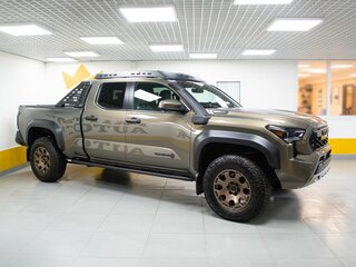 2026 Toyota Tacoma IV, коричневый, 11199000 рублей, вид 3