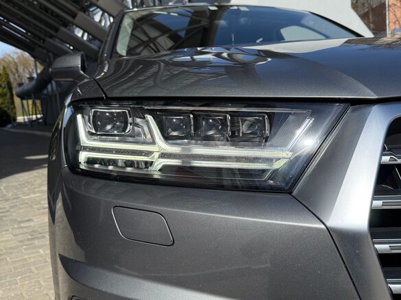 2017 Audi SQ7 I (4M), серый, 4900000 рублей - вид 20