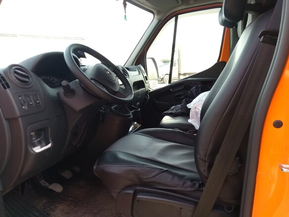 2019 Renault Master, оранжевый, 5999999 рублей - вид 3
