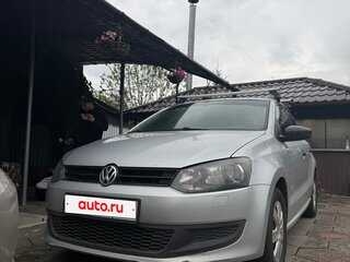 2010 Volkswagen Polo V, серебристый, 600000 рублей, вид 1