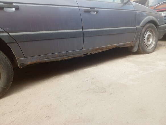 1990 Volkswagen Passat B3, серый, 110000 рублей - вид 4