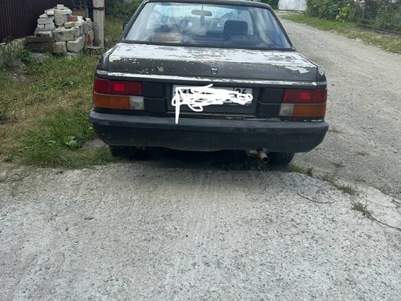1987 Mazda 626 II (GC), чёрный, 55000 рублей - вид 1