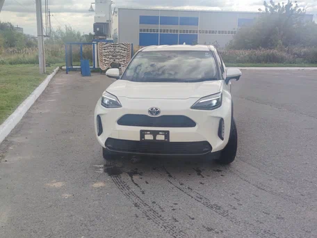 2020 Toyota Yaris Cross I, белый, 1850000 рублей, вид 3