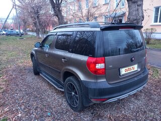 2013 Skoda Yeti I, коричневый, 1400000 рублей, вид 2