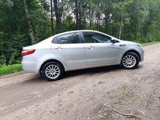 2012 Kia Rio 5-speed III, серый, 500000 рублей, вид 2