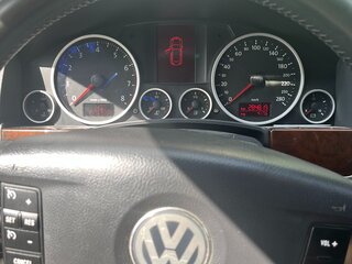 2007 Volkswagen Touareg I Рестайлинг, серый, 1000000 рублей, вид 5