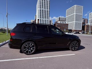2020 BMW X7 30d I (G07), чёрный, 6300000 рублей, вид 4