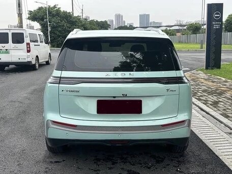 2024 Aion Y Plus 61.7 kWh, зелёный, 1670000 рублей, вид 5