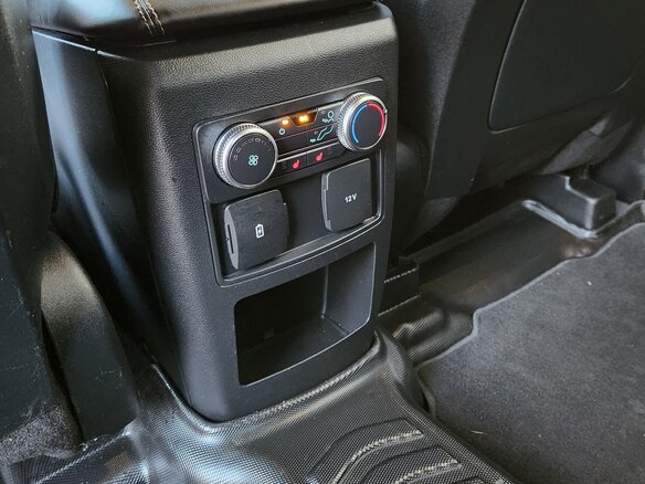 2019 Ford Explorer VI, чёрный, 2990000 рублей - вид 32