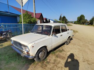 1977 Lada (ВАЗ) 21011, белый, 195000 рублей, вид 1