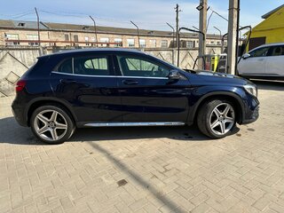 2017 Mercedes-Benz GLA 200 I (X156), синий, 2800000 рублей, вид 3