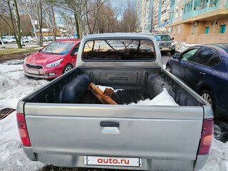 2005 Mazda B-series V, серебристый, 625000 рублей, вид 5
