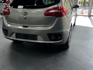 2016 Kia Ceed II Рестайлинг, серебристый, 1470000 рублей, вид 5