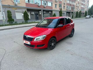 2013 Skoda Fabia II Рестайлинг, красный, 375000 рублей, вид 2