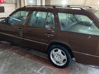1994 Mercedes-Benz E-Класс 280 5-speed I (W124), коричневый, 1100000 рублей, вид 3