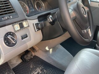 2012 Volkswagen Multivan T5 Рестайлинг, серебристый, 2300000 рублей, вид 5