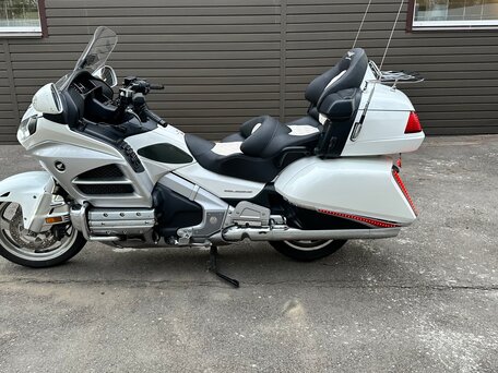 2013 Honda GL 1800 Gold Wing, белый, 1650000 рублей, вид 3