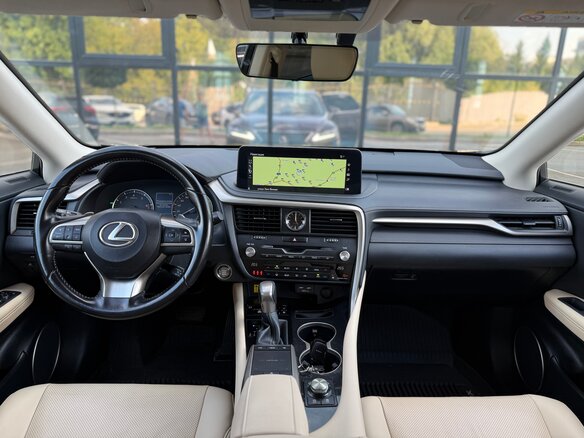 2021 Lexus RX 300 IV Рестайлинг, коричневый, 4350000 рублей - вид 11