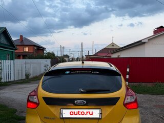 2012 Ford Focus III, жёлтый, 549000 рублей, вид 5