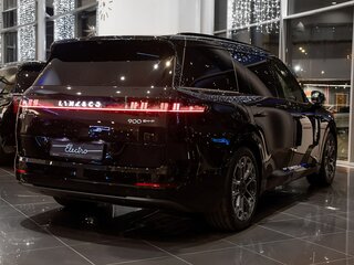 2025 Lynk & Co 900, чёрный, 8800000 рублей, вид 4