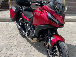 2024 Honda NT1100, красный, 1599000 рублей, вид 2